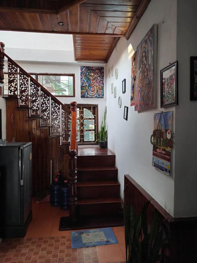 Phanh Tha Sone Guest House 琅勃拉邦 外观 照片